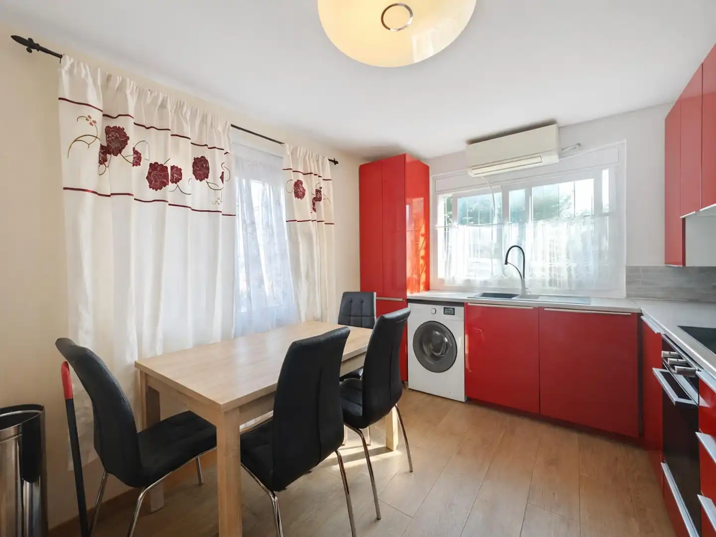 Cuina de Casa o xalet en venda en Lloret de Mar amb Aire condicionat, Calefacció i Jardí privat