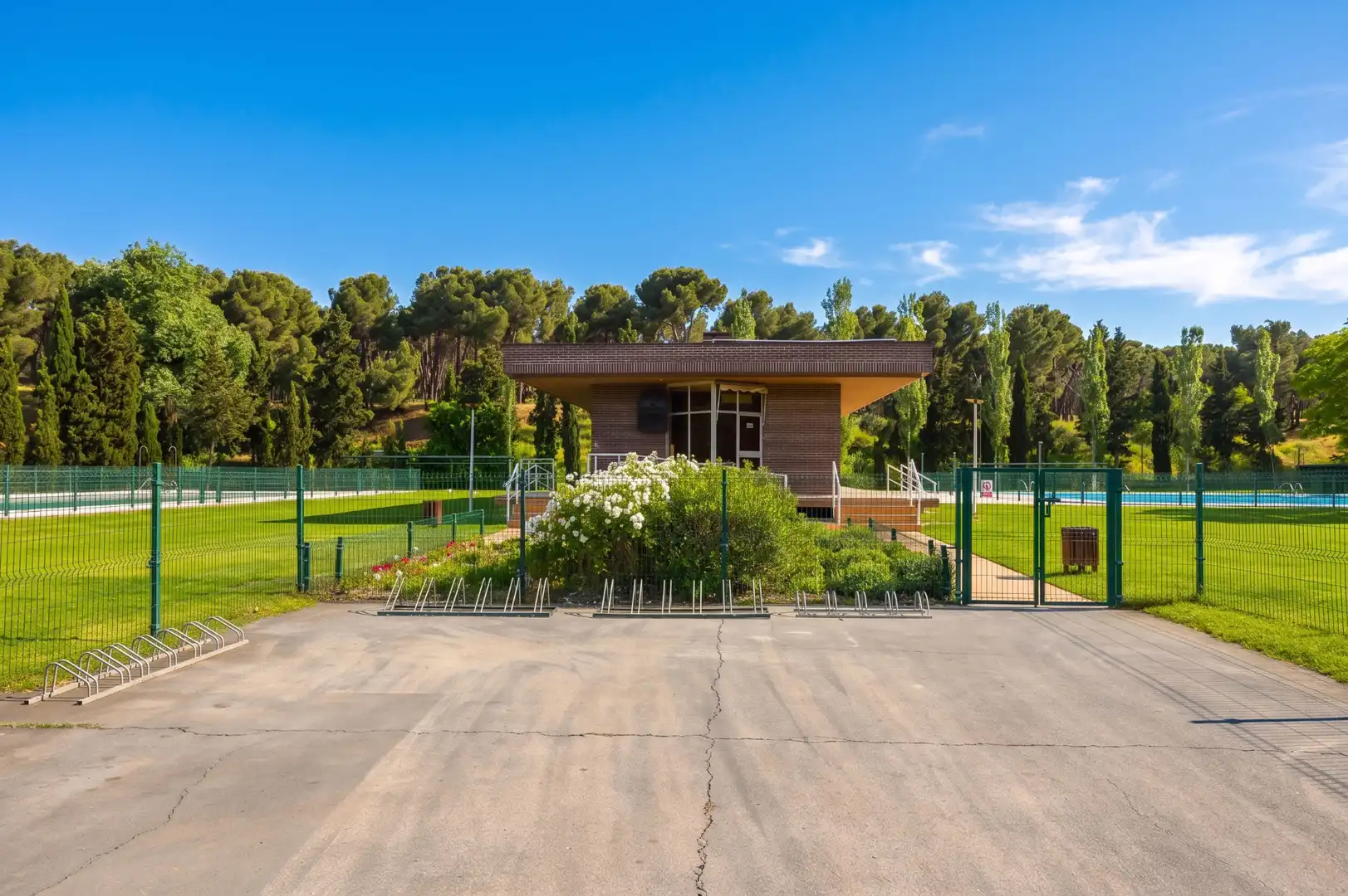 Exterior view of Flat for sale in Madrid  with Air Conditioner, Heating and Terrace