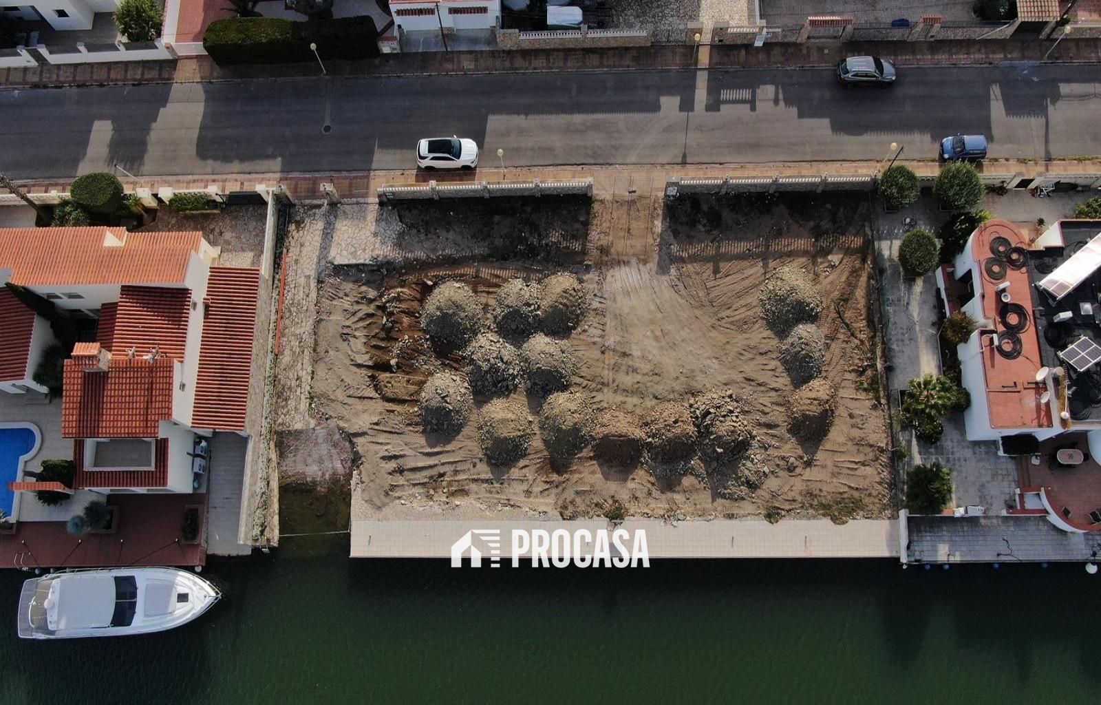 Land for sale in Roses