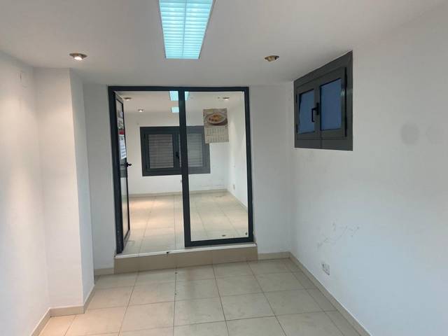 Local comercial en Alquiler en Carrer del Pare Sanahüja, 1 en Balaguer