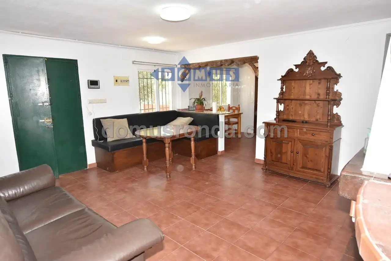 Sala de estar de Finca rústica de alquiler en Ronda con Aire acondicionado, Calefacción y Trastero