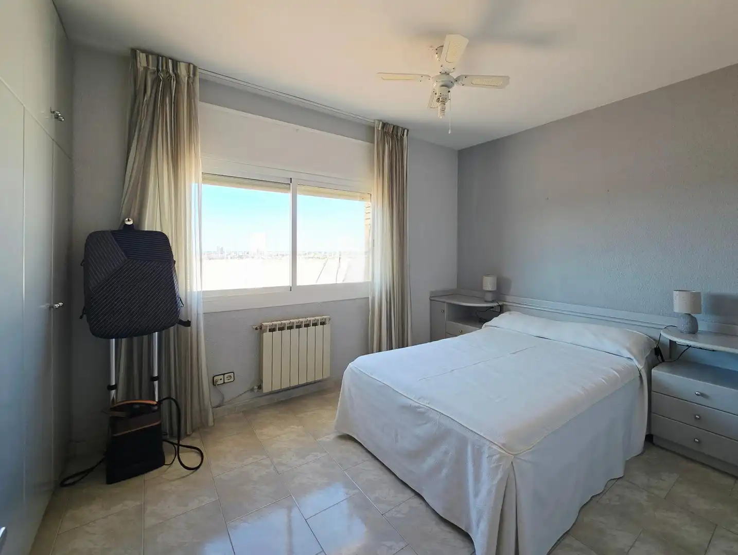 Bedroom of Attic for sale in Barcelona  with Air Conditioner, Heating and Terrace