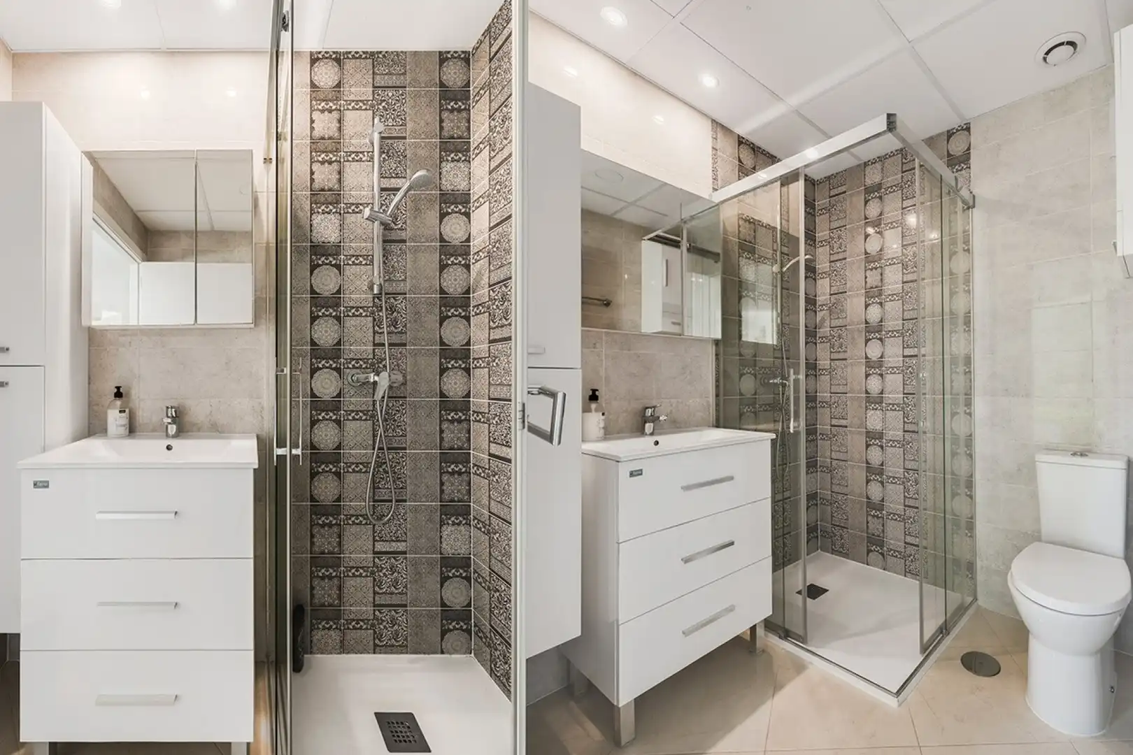 Baño de Piso en venta en Orihuela con Aire acondicionado, Jardín privado y Terraza