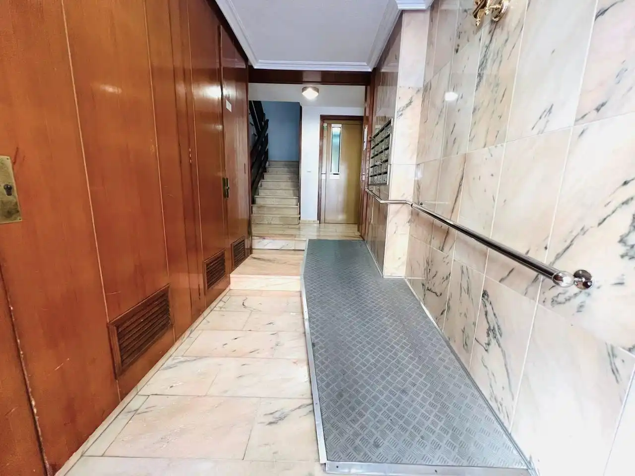 Piso en venta en Alicante / Alacant con Aire acondicionado, Calefacción y Terraza