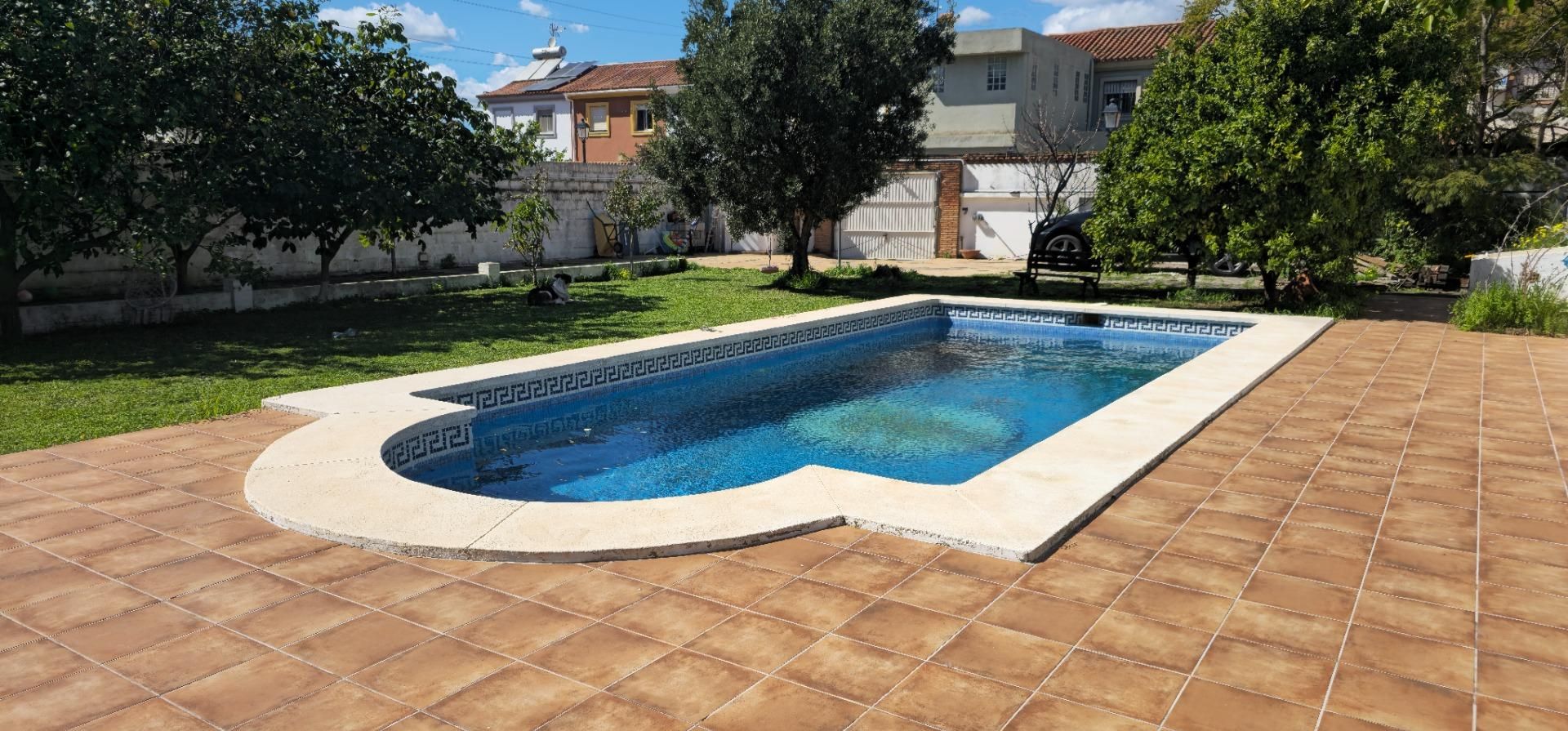Piscina de Casa o xalet en venda en Los Barrios amb Aire condicionat, Jardí privat i Piscina