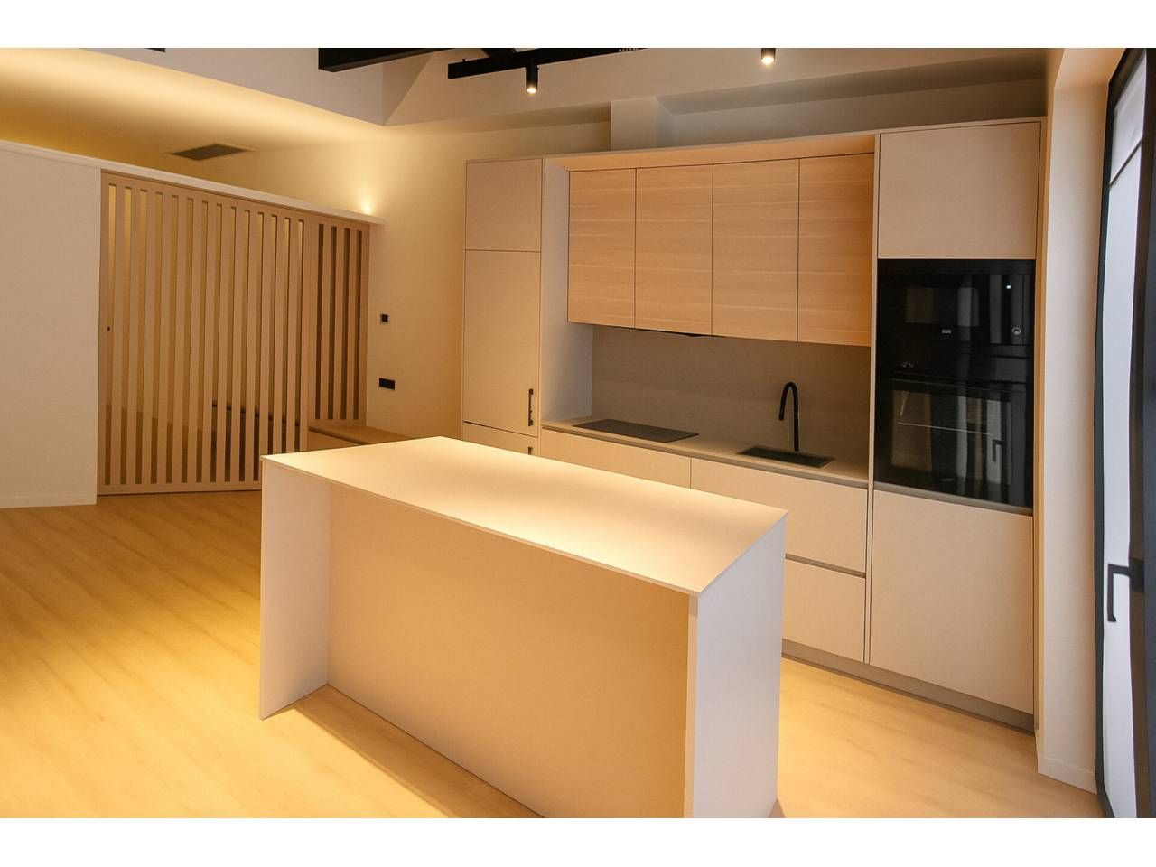 Kitchen of Flat for sale in Badalona  with Air Conditioner and Parquet flooring