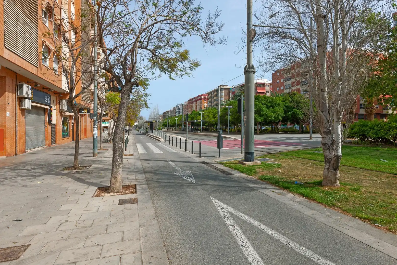 Außenansicht von Erdgeschoss zum Verkauf in Alicante / Alacant mit Klimaanlage, Heizung und Möbliert