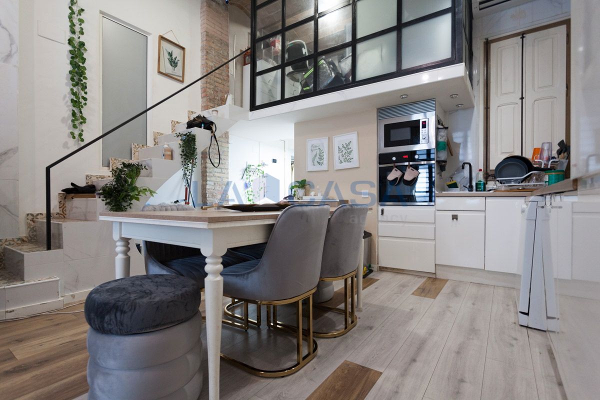 Cocina de Piso en venta en  Barcelona Capital con Calefacción y Terraza