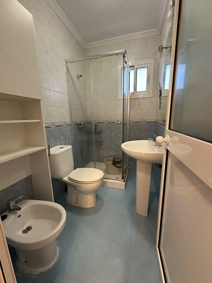 Baño de Piso en venta en Sevilla con Aire acondicionado y Terraza
