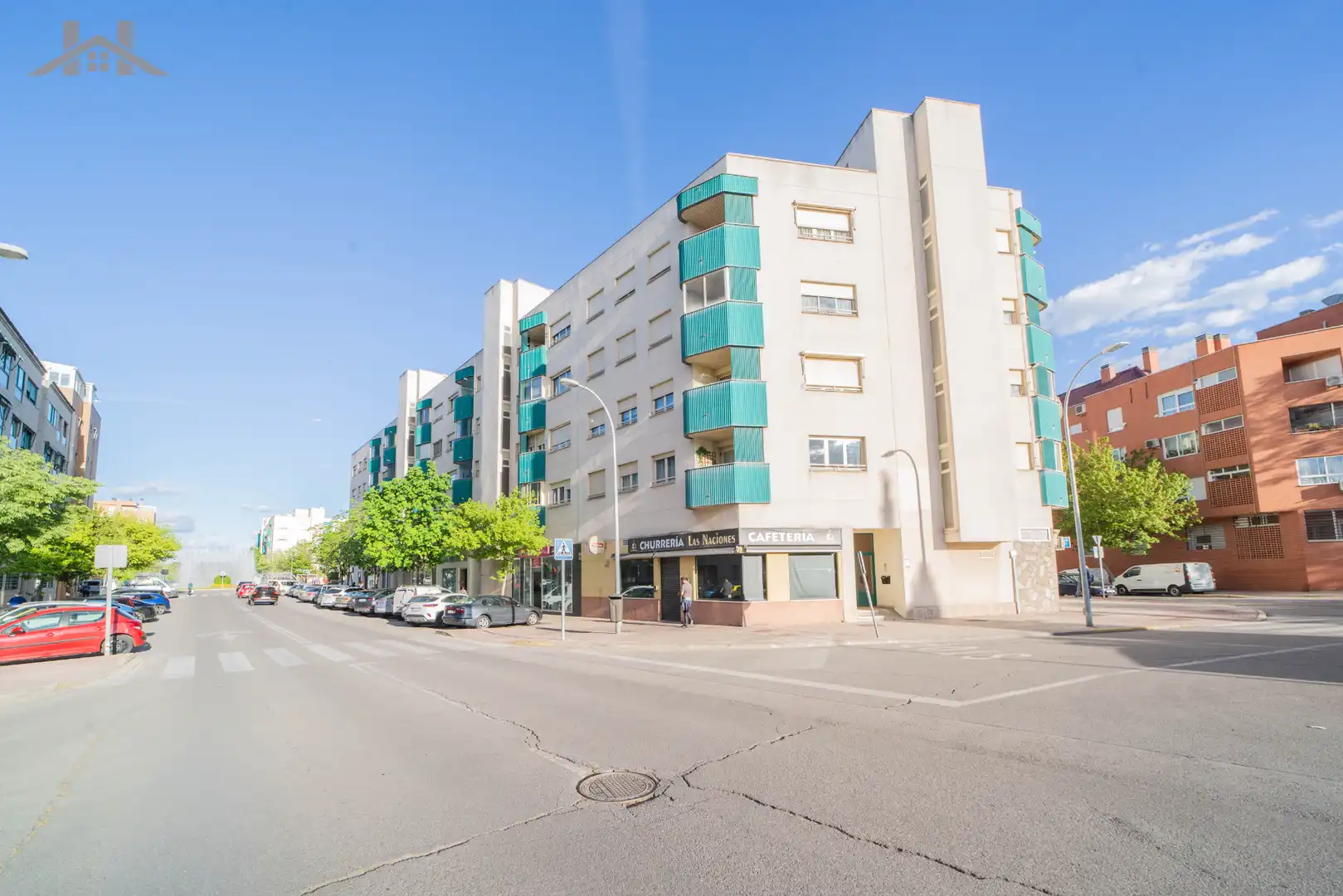 Exterior view of Flat for sale in Pinto  with Air Conditioner, Heating and Terrace
