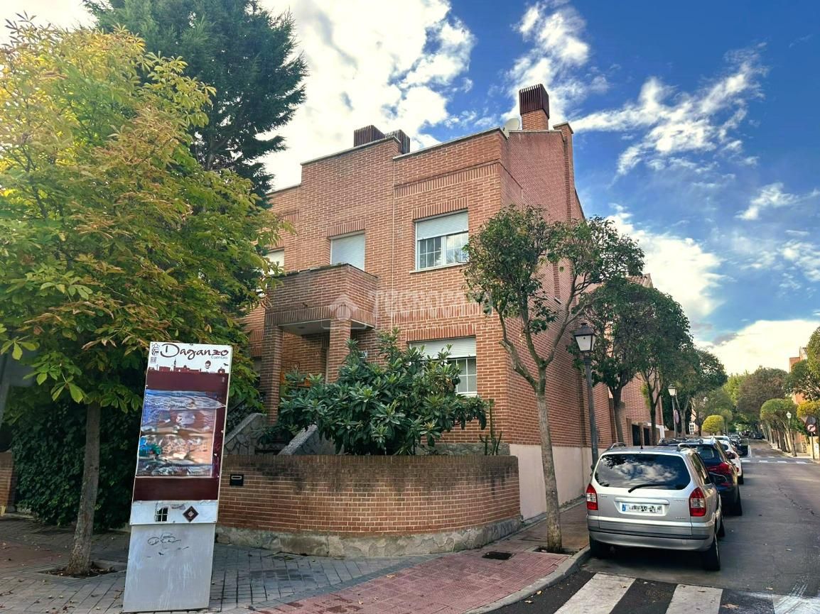 Exterior view of Flat for sale in Daganzo de Arriba  with Heating, Private garden and Terrace