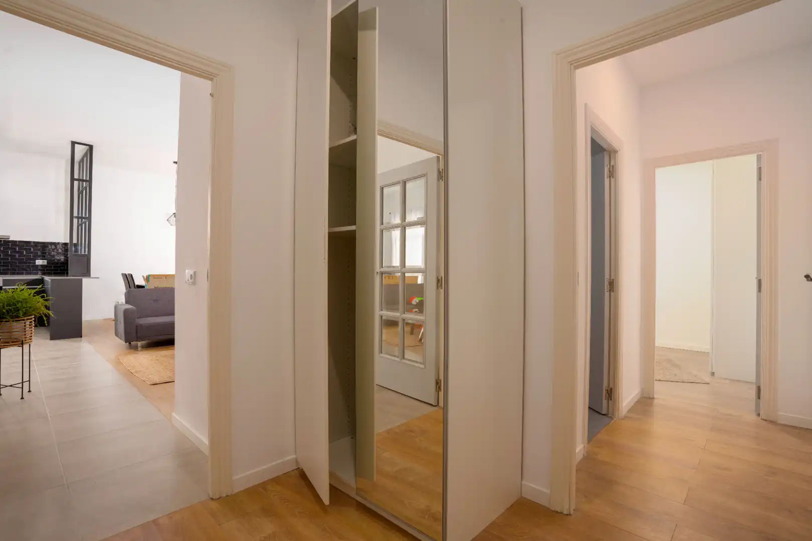 Apartamento con ascensor en alquiler en Passeig de Joan de Borbó, imagen 8