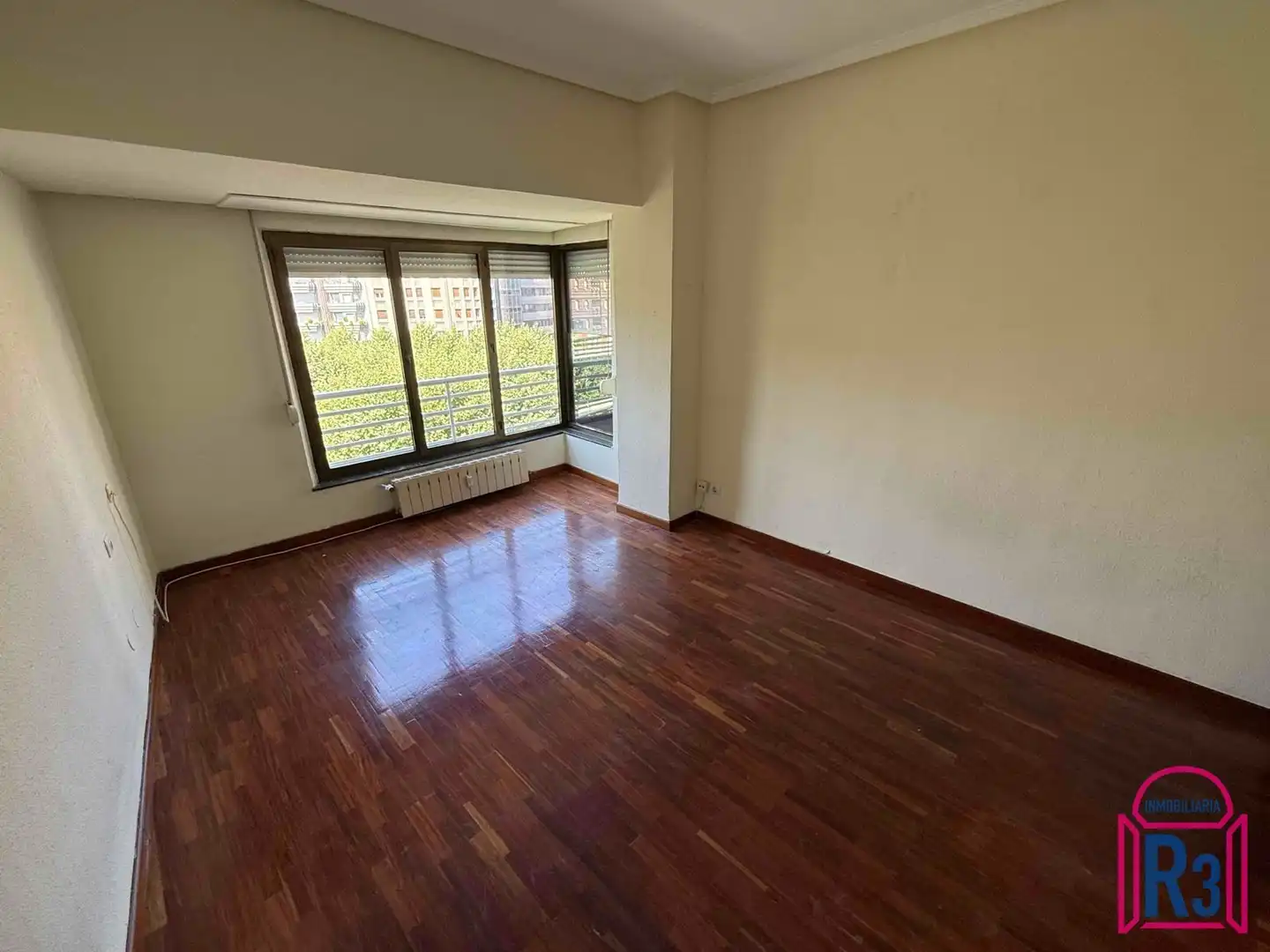 Schlafzimmer von Wohnung zur Miete in León Capital  mit Heizung und Terrasse