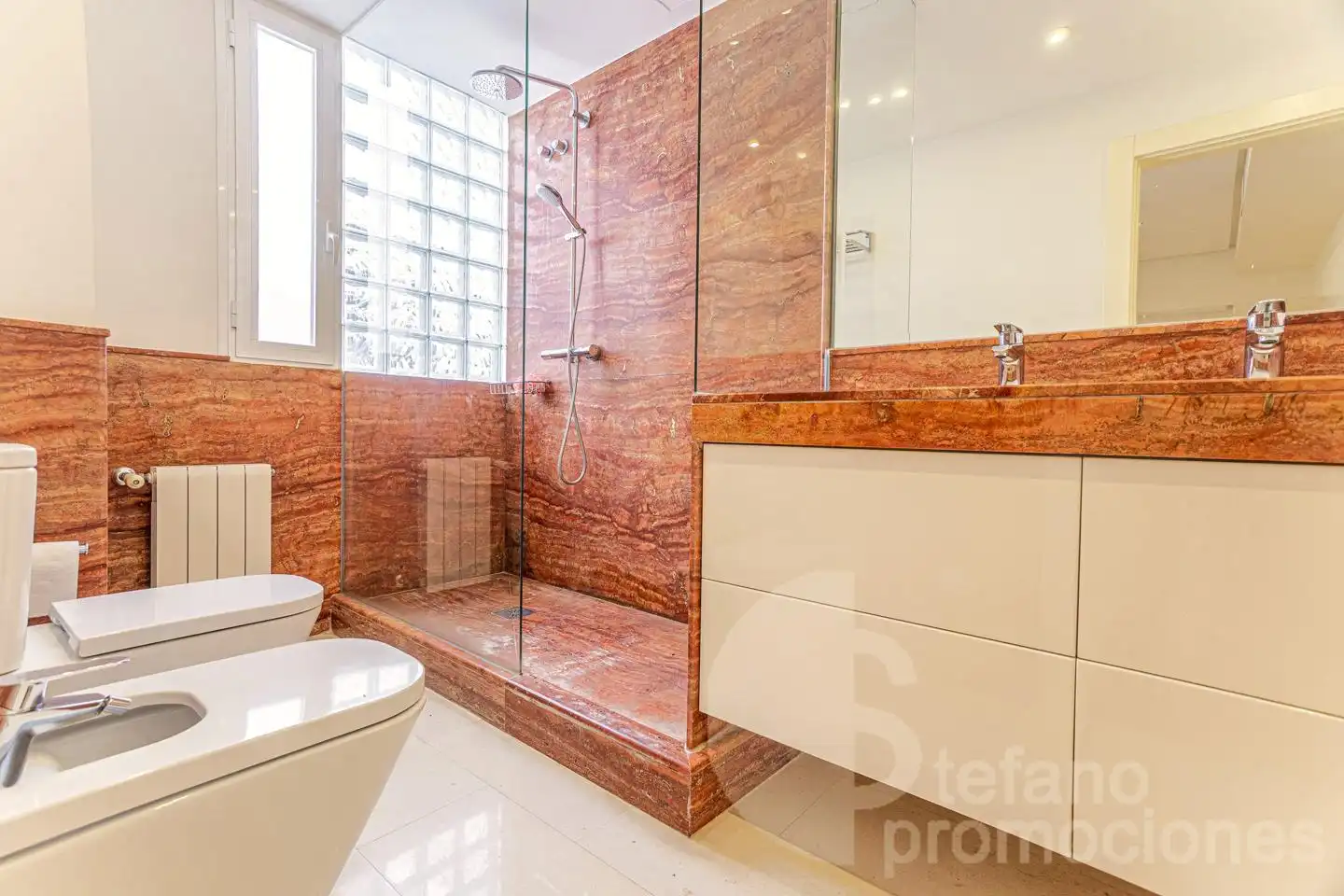 Baño de Ático de alquiler en Málaga con Aire acondicionado, Calefacción y Parquet