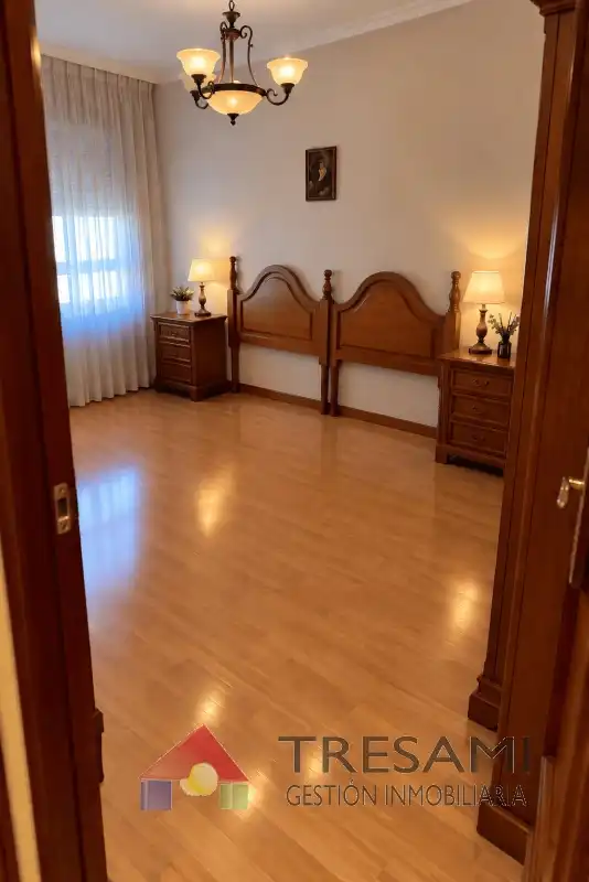 Piso con ascensor en venta en Doce de Octubre 18, imagen 4