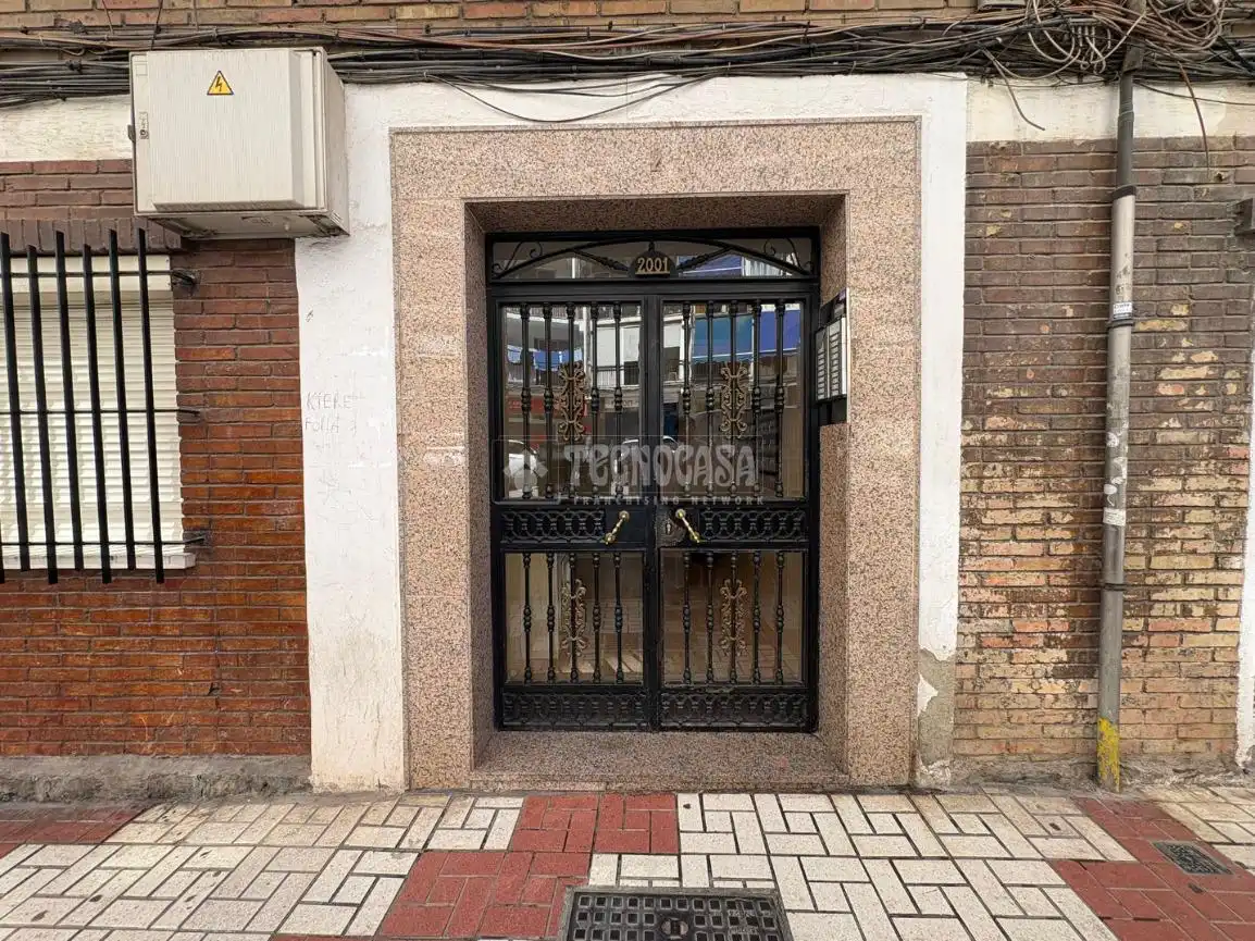 Vista exterior de Piso en venta en Málaga