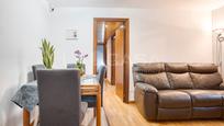Living room of Flat for sale in  Barcelona Capital  with Heating and Balcony
