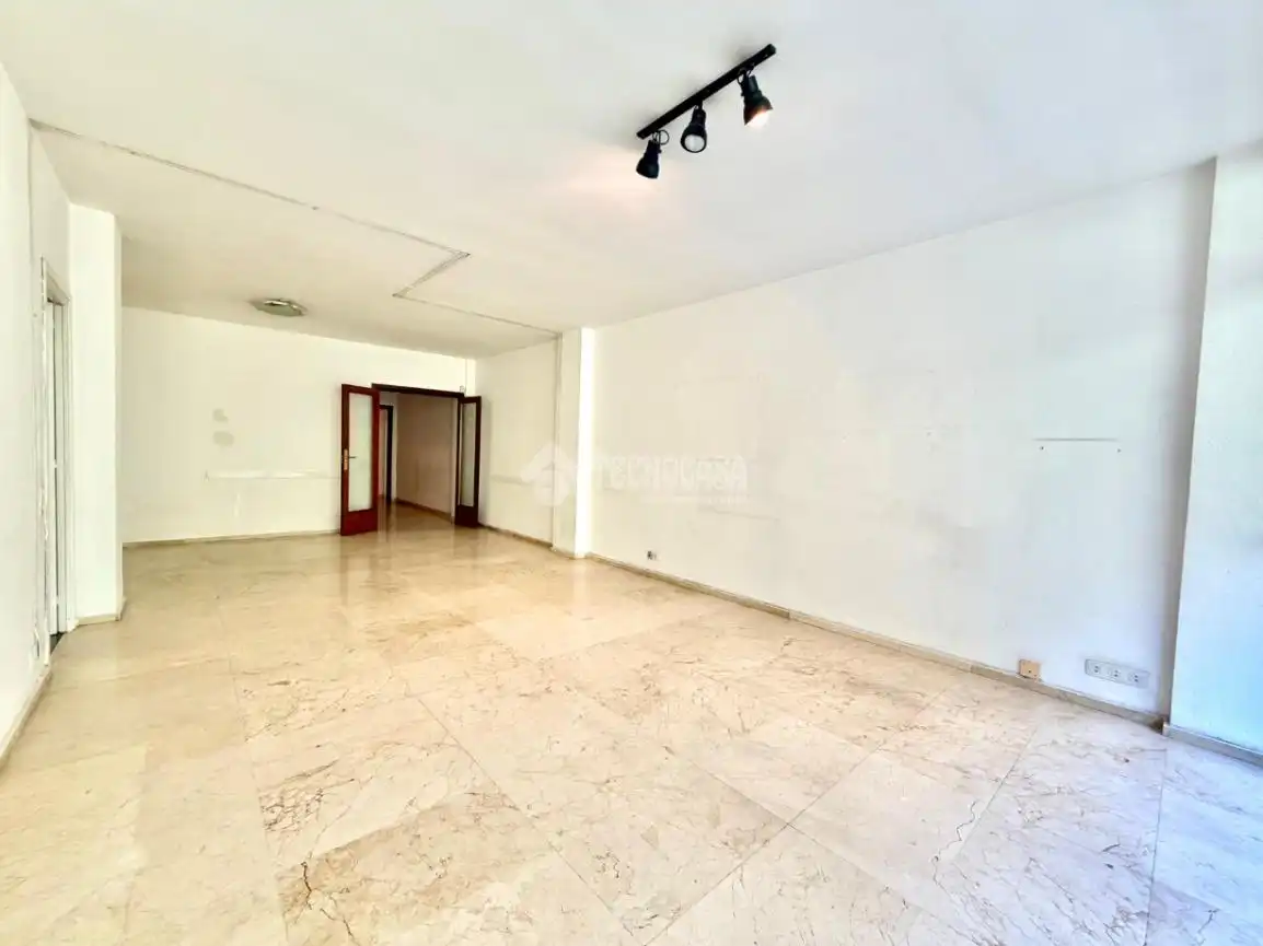 Piso en venta en Barcelona con Aire acondicionado y Balcón