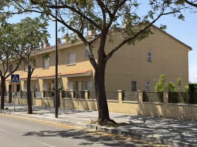 Casa adosada en venda a CAMÍ VELL DE SALOU, Migjorn