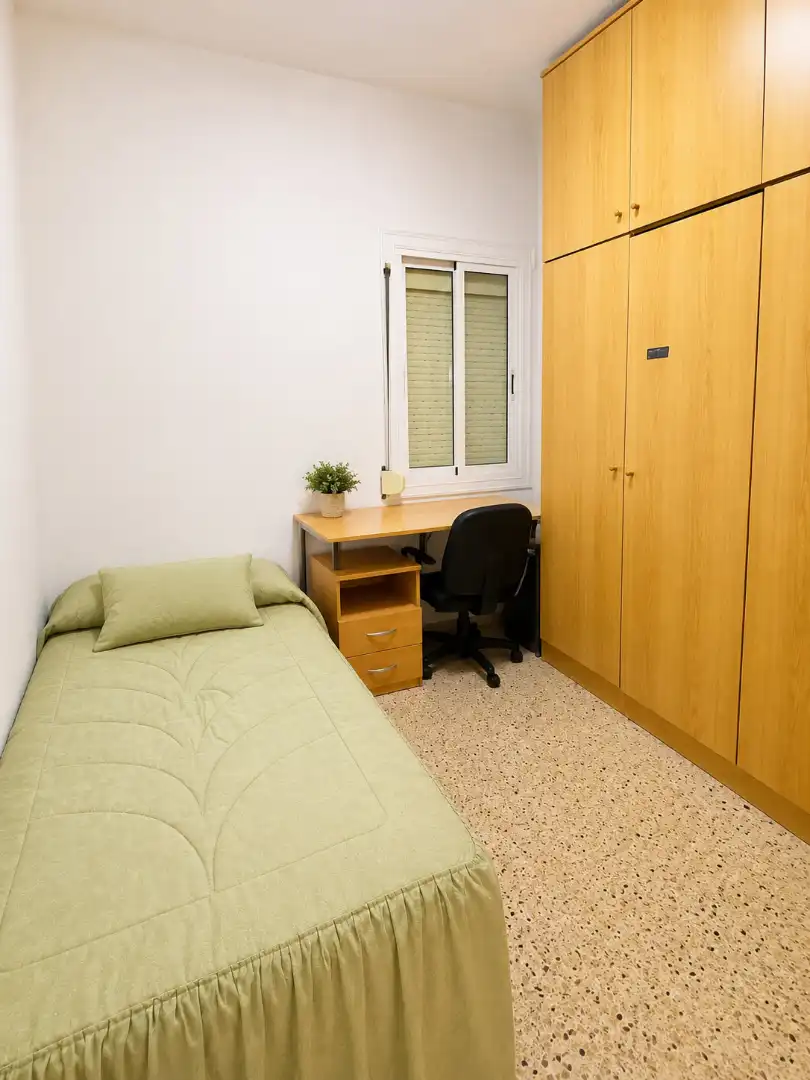 Schlafzimmer von Wohnung zum Verkauf in Barcelona mit Balkon