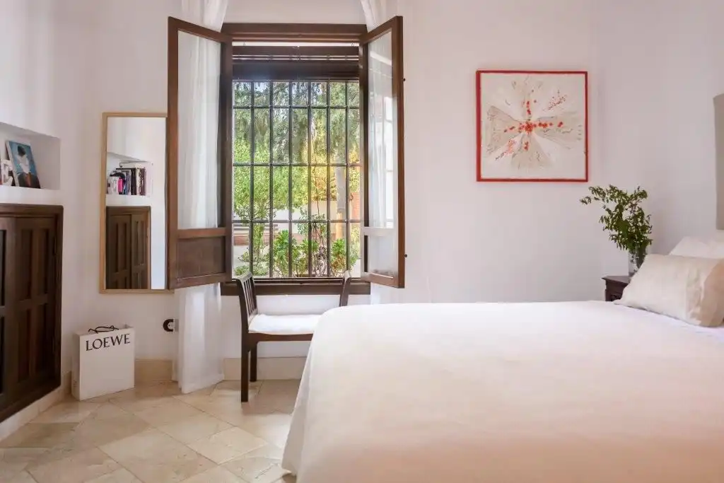 Bedroom of Houses for sale in Sevilla  with Air Conditioner, Private garden and Terrace