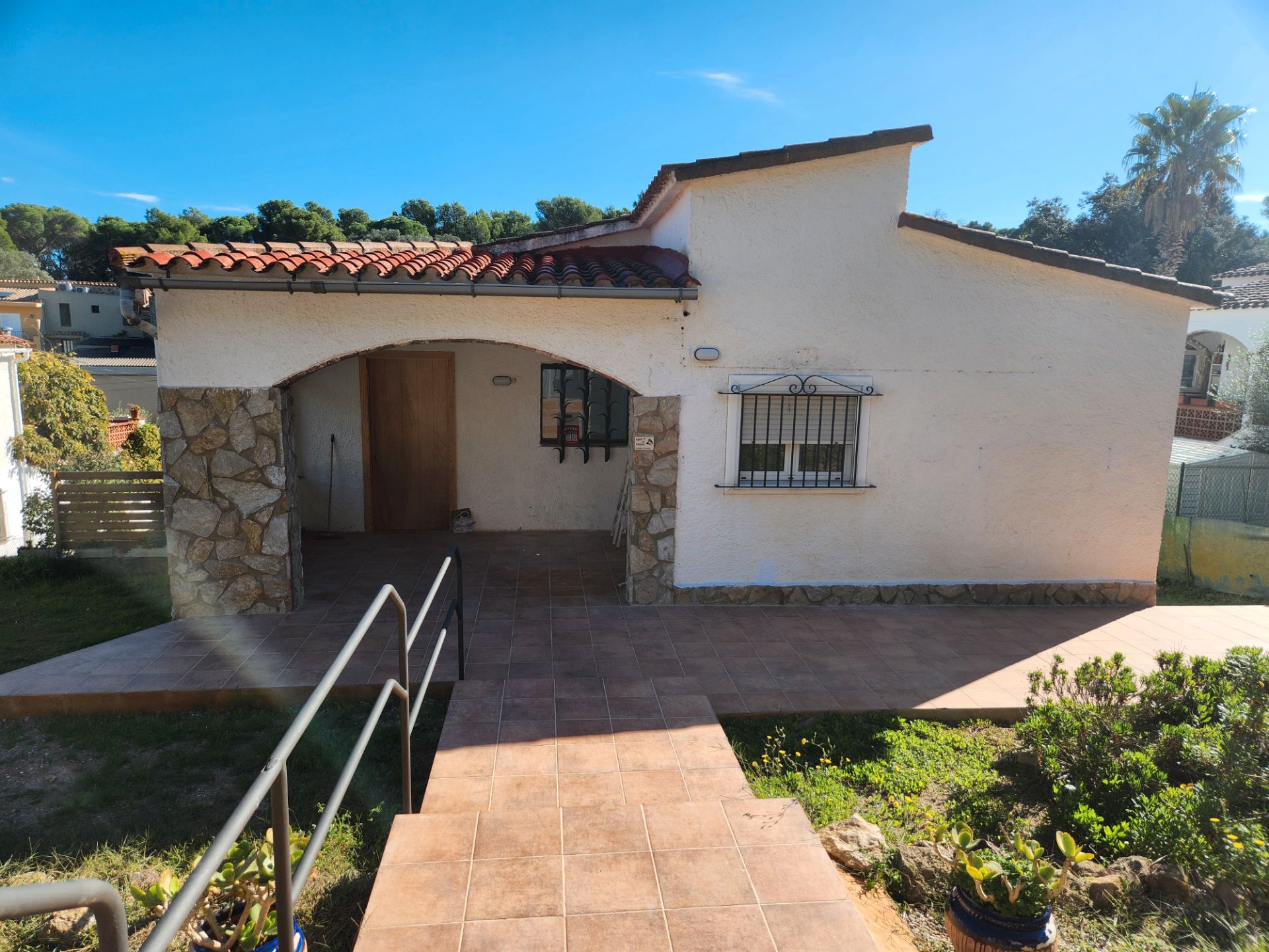 Exterior view of Single-family semi-detached for sale in Pals  with Air Conditioner, Heating and Private garden
