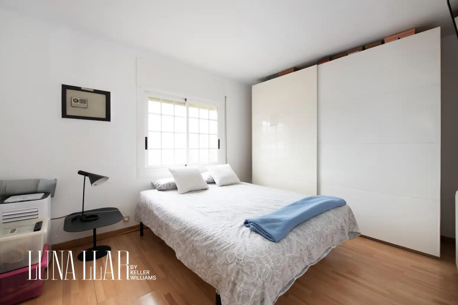 Bedroom of Attic for sale in Castelldefels  with Air Conditioner, Heating and Parquet flooring