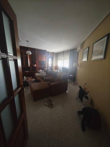 Piso en Alquiler en Francisco De Malpartida en Miralvalle - Av. Virgen del Puerto - La Data