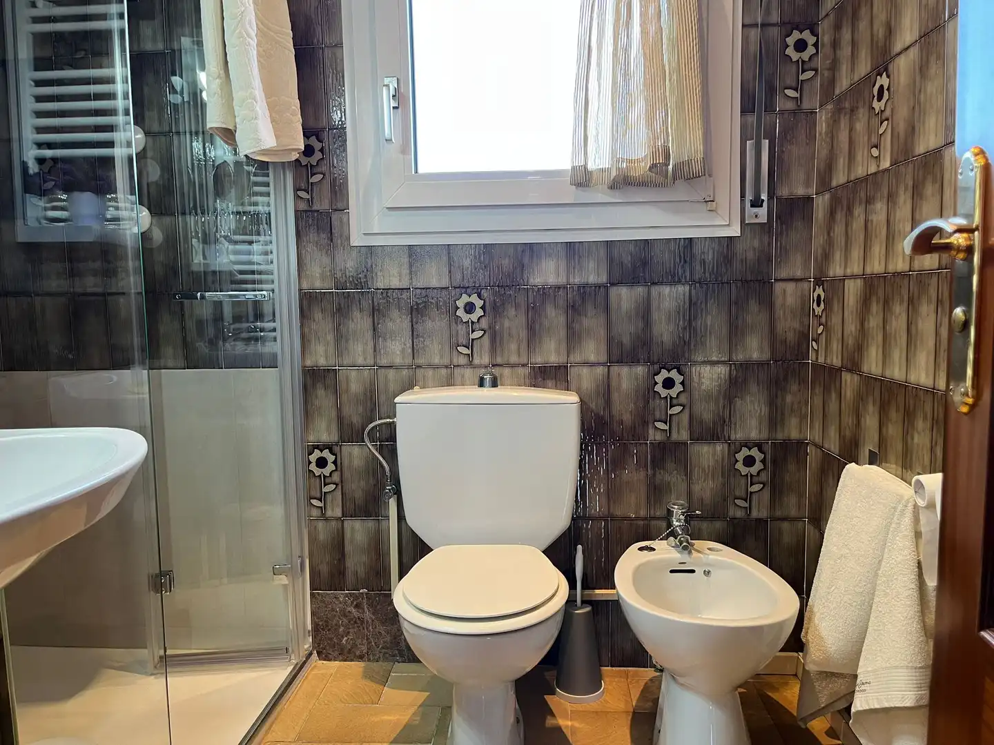 Baño de Casa adosada en venta en Esparreguera con Calefacción, Trastero y Amueblado
