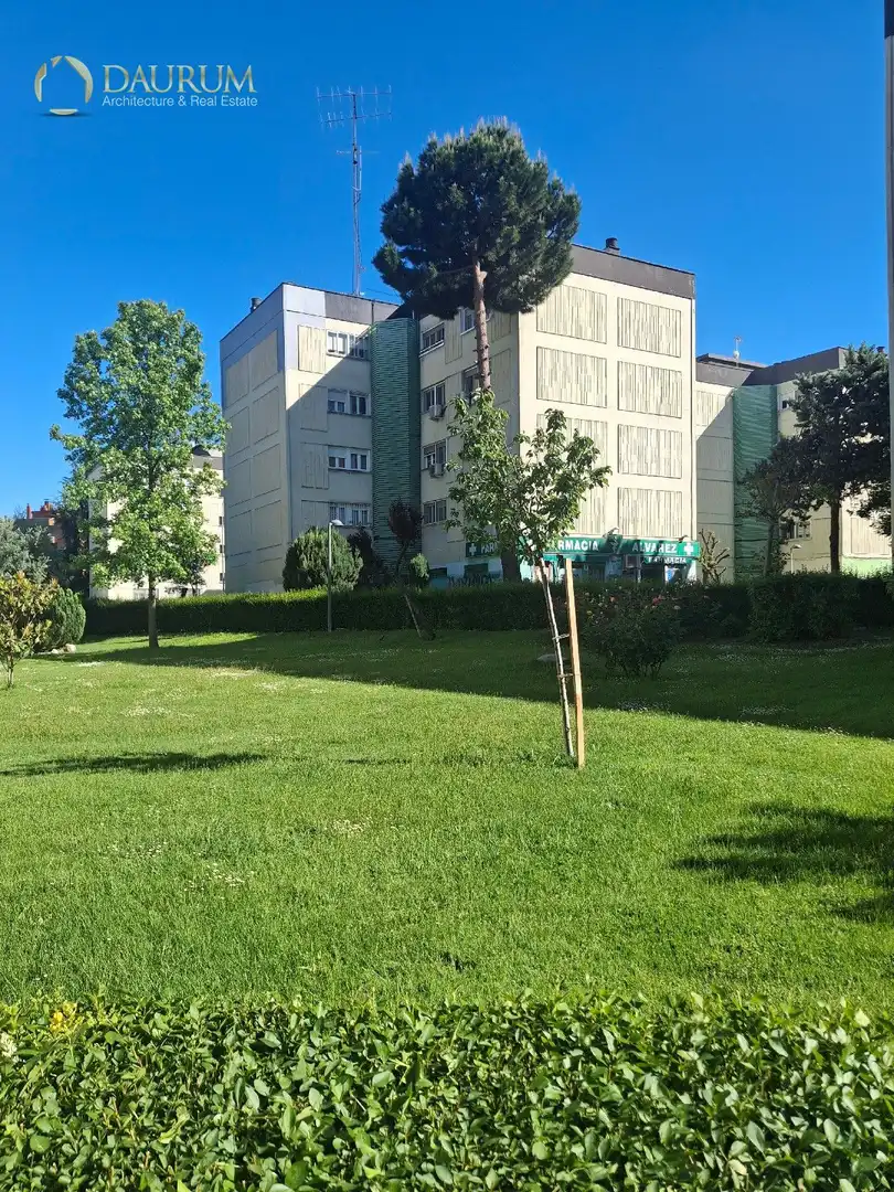 Piso en venta en San Sebastián de los Reyes con Aire acondicionado, Calefacción y Trastero