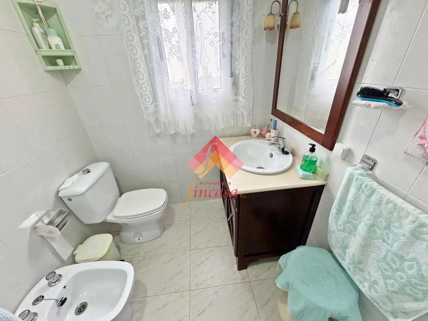 Baño de Finca rústica en venta en Arriate con Calefacción y Jardín privado