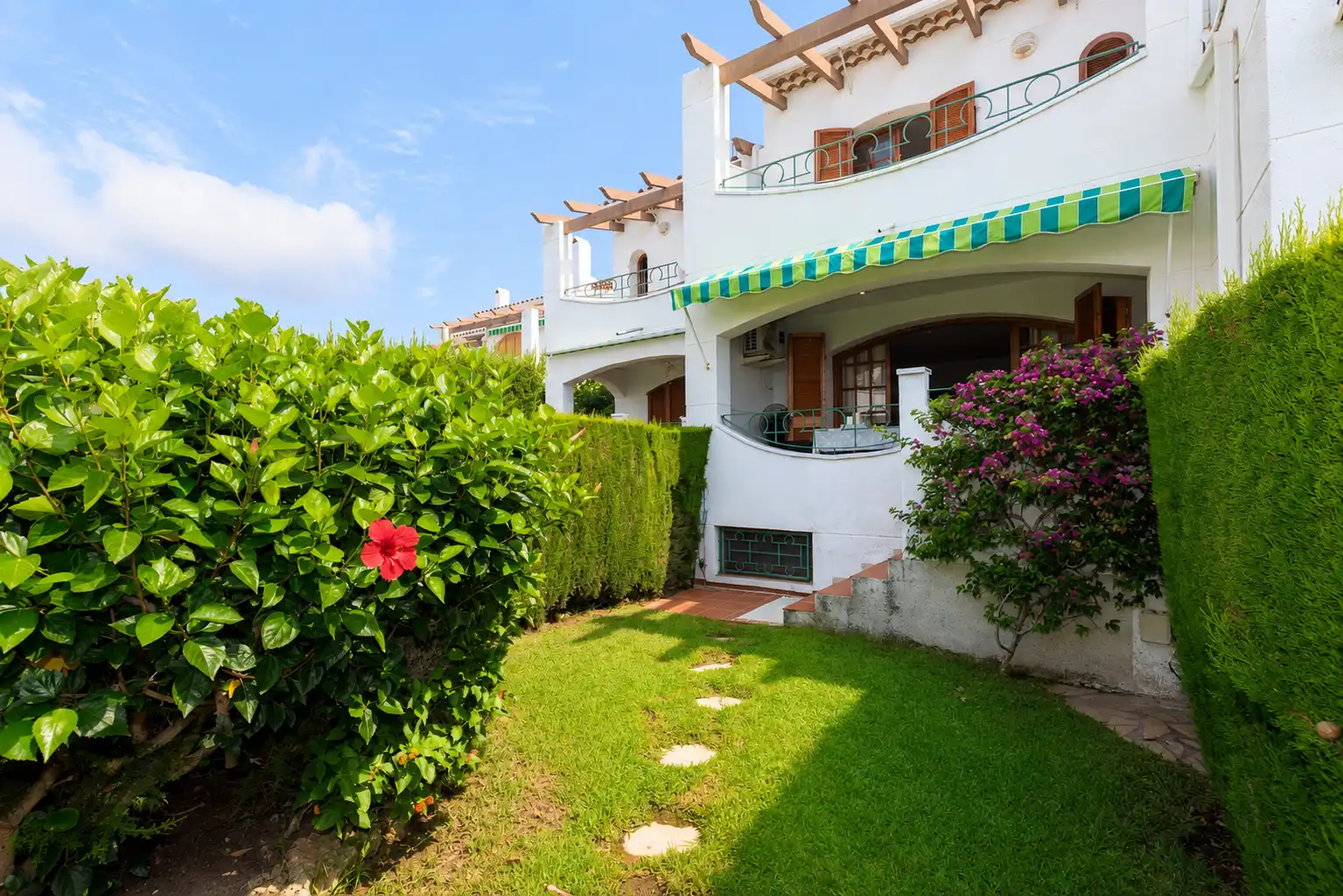 Exterior view of Detached homes for sale in Vandellòs i l'Hospitalet de l'Infant  with Heating, Private garden and Terrace