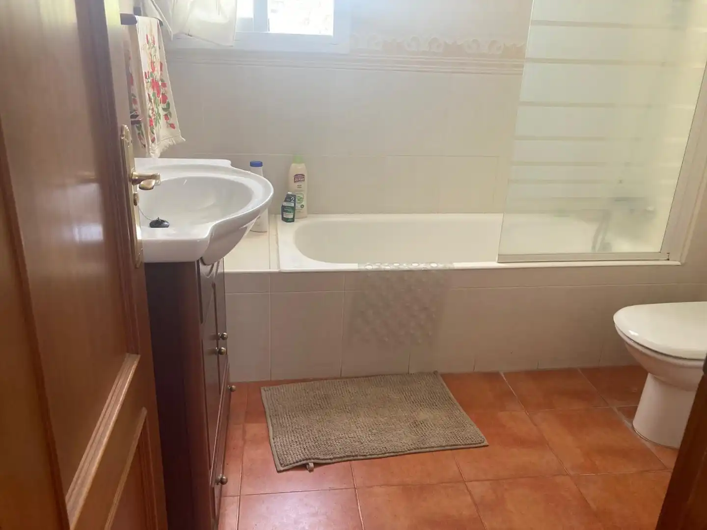 Bathroom of Detached homes for sale in Benalup-Casas Viejas  with Air Conditioner, Storage room and Furnished