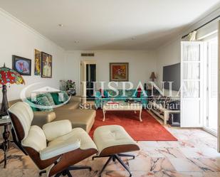 Living room of Flat for sale in  Cádiz Capital  with Air Conditioner, Heating and Parquet flooring