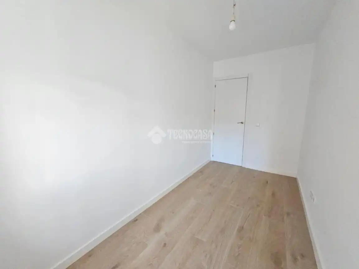 Habitación de Piso en venta en Madrid con Calefacción y Terraza