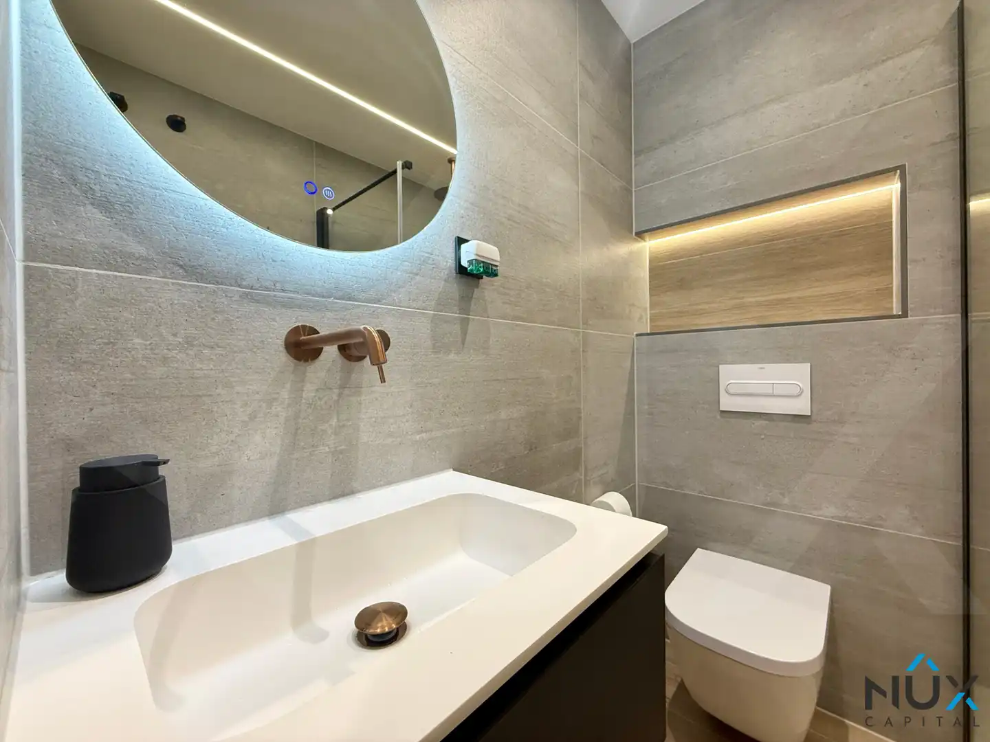 Baño de Piso en venta en Cullera con Aire acondicionado, Calefacción y Amueblado