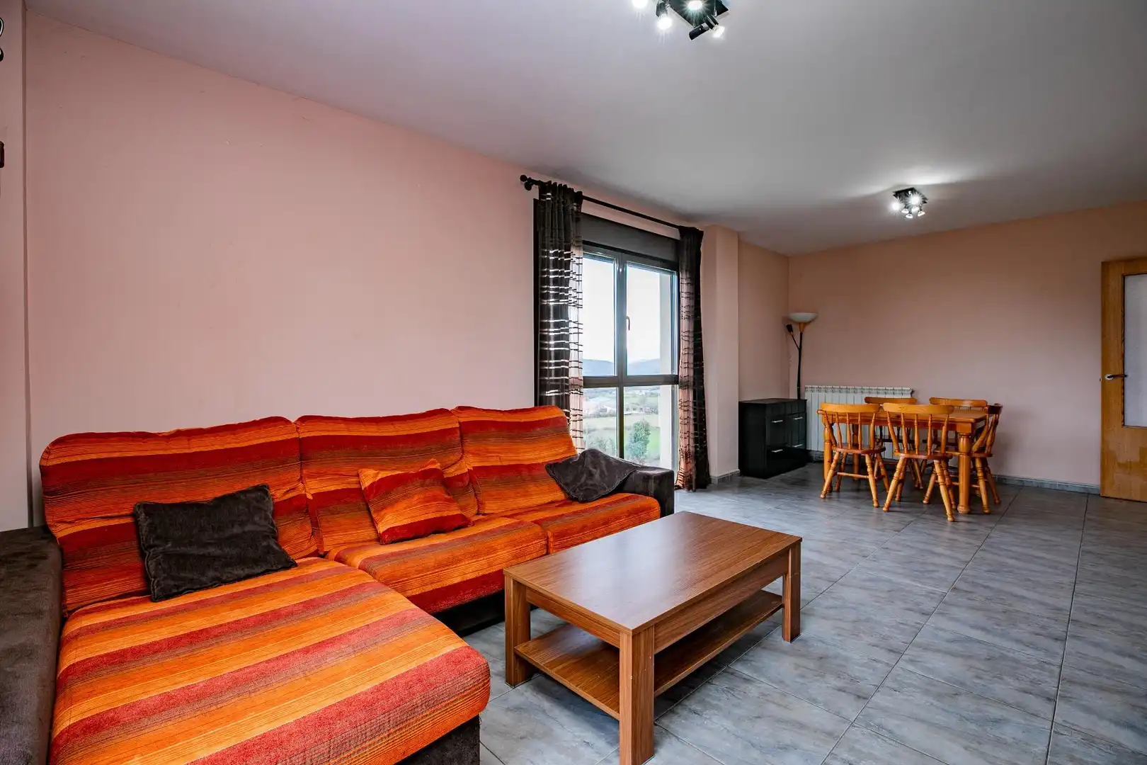Living room of Duplexes for sale in Canal de Berdún  with Heating, Terrace and Storage room