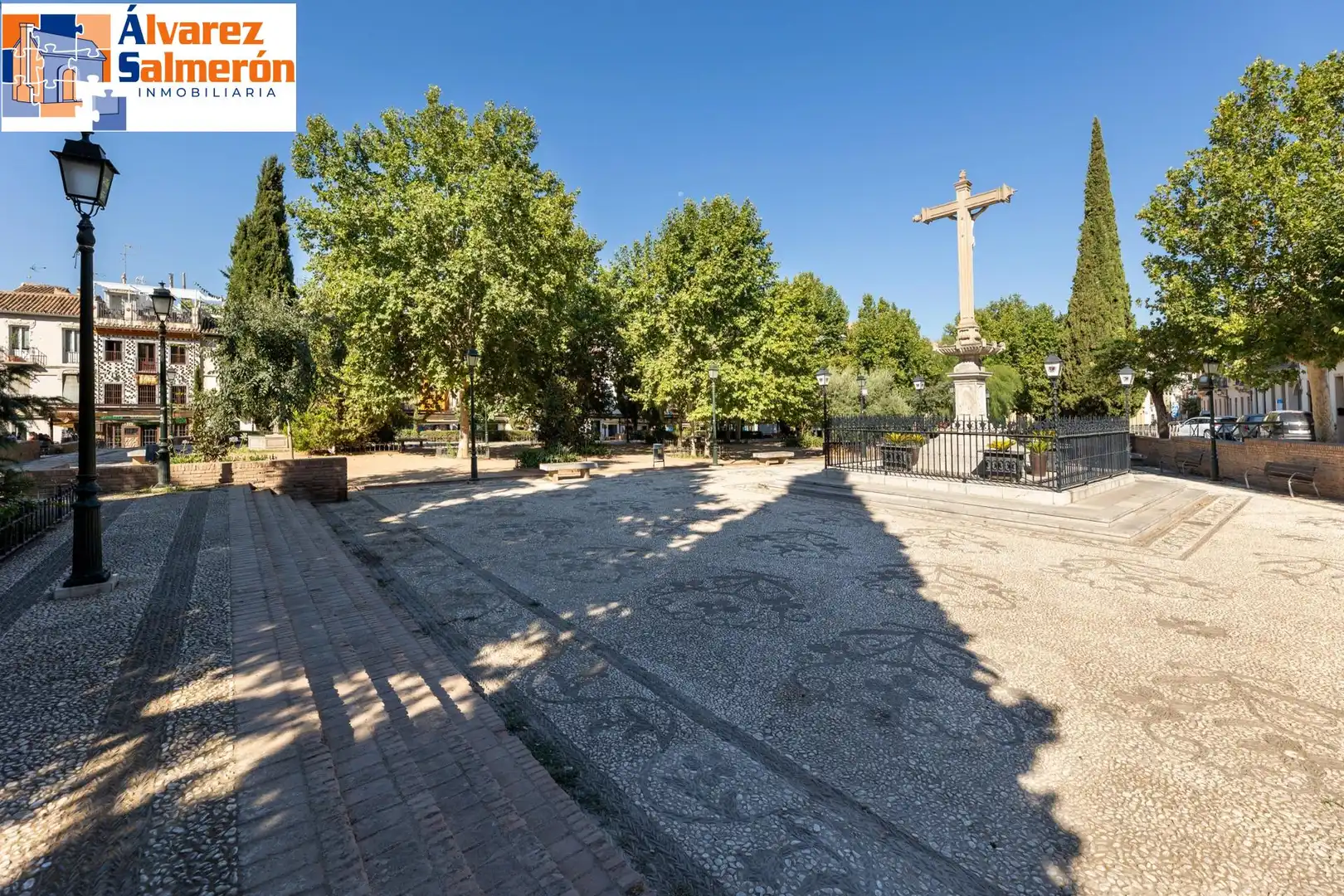Vista exterior de Piso en venta en Granada con Aire acondicionado, Calefacción y Terraza