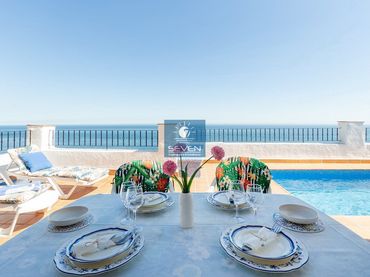 Villa mit Pool zur Miete in Velilla - Velilla Taramay