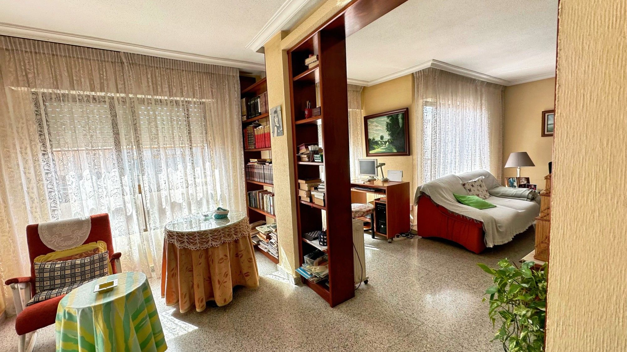 Sala de estar de Piso en venta en Guardamar del Segura con Terraza, Trastero y Amueblado