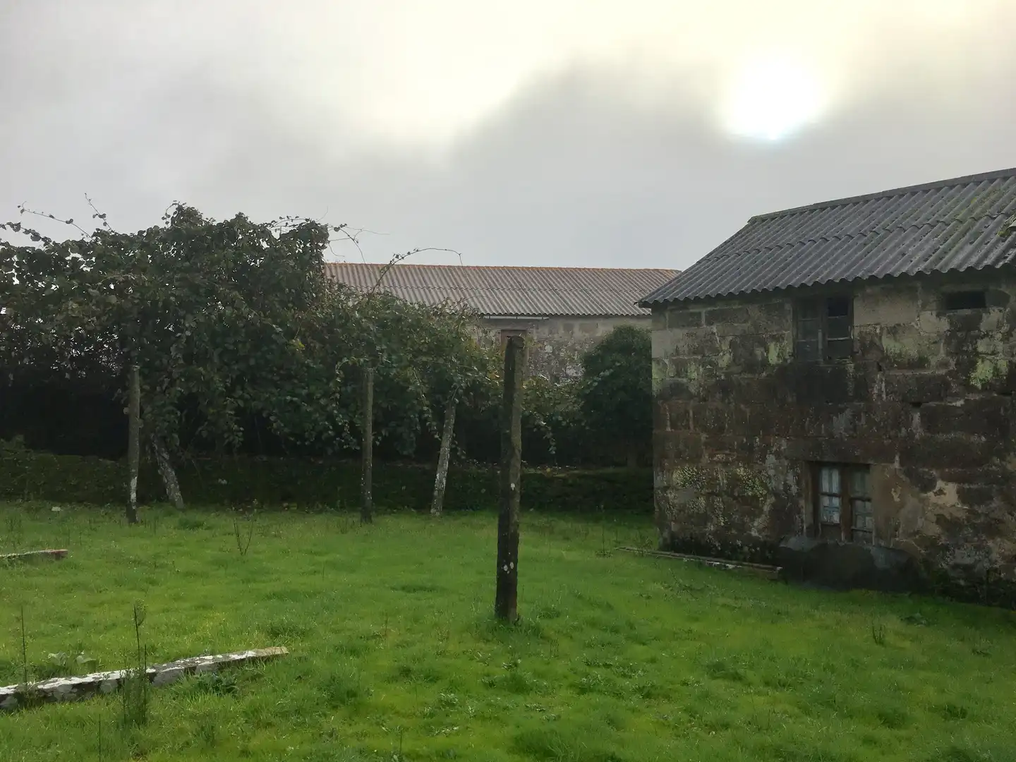 Finca rústica en venta en Brión con Jardín privado