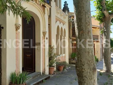 Casa amb balcó en venda a Sant Julià de Vilatorta
