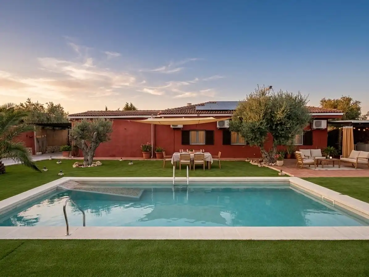 Piscina de Casa o chalet en venta en Fuensalida con Aire acondicionado, Calefacción y Jardín privado