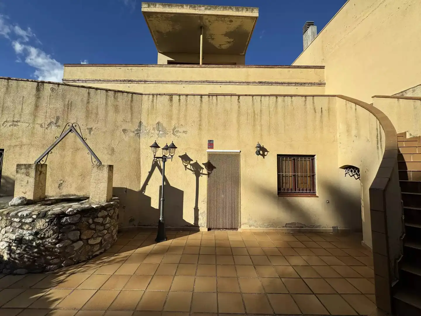 Vista exterior de Casa o xalet en venda en Borrassà amb Parquet, Terrassa i Piscina