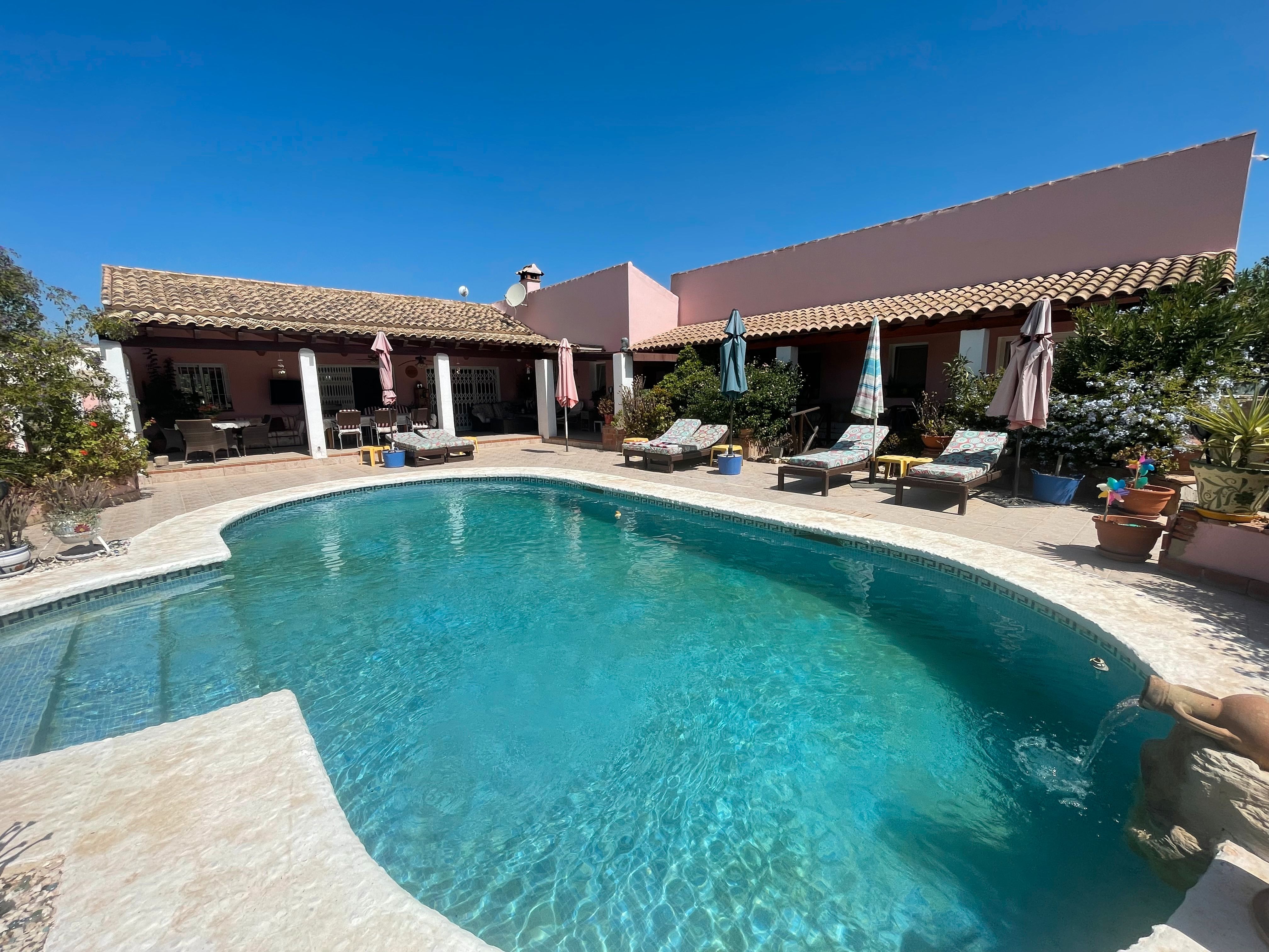 Country house zum verkauf in Diseminado Poligono 27, 78