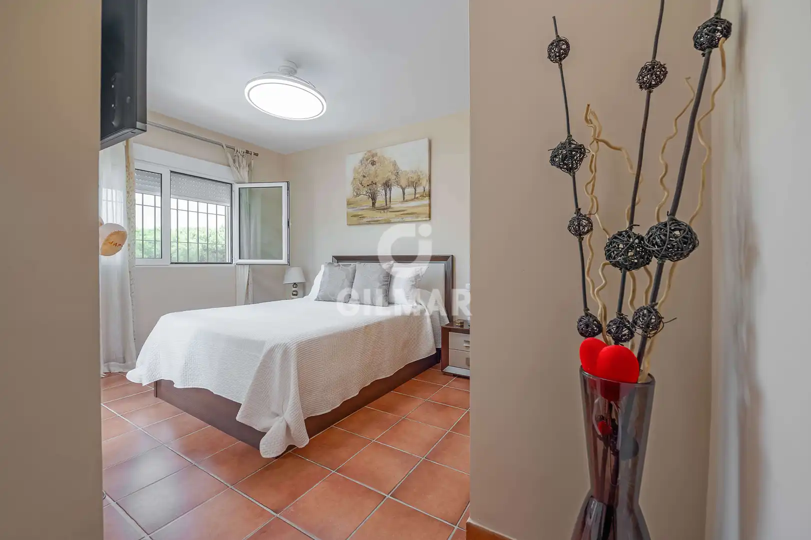Dormitori de Casa o xalet en venda en Chiclana de la Frontera amb Calefacció, Jardí privat i Piscina