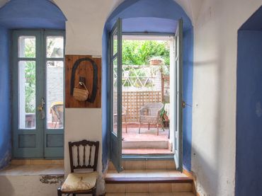 Casa rústica amb balcó en venda a Carrer de Sant Fèlix Màrtir