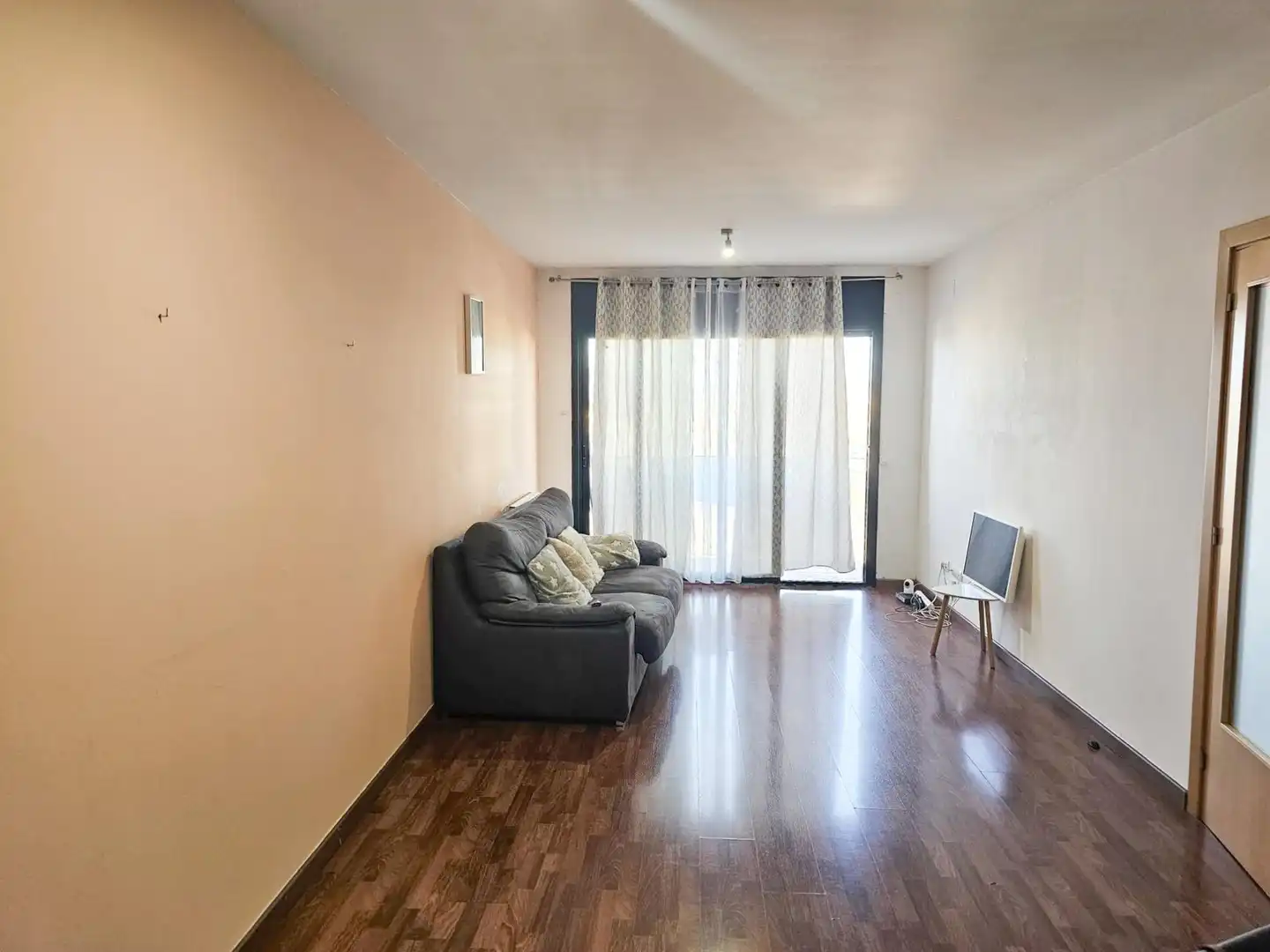 Sala de estar de Piso en venta en Figueres con Parquet