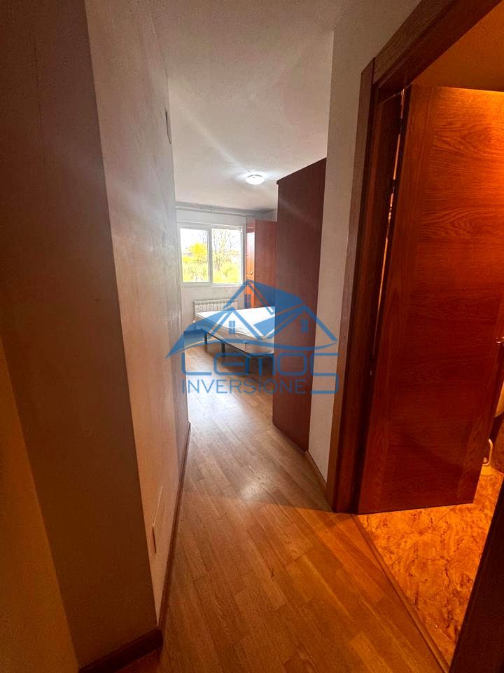 Vista exterior de Pis en venda en León Capital  amb Terrassa