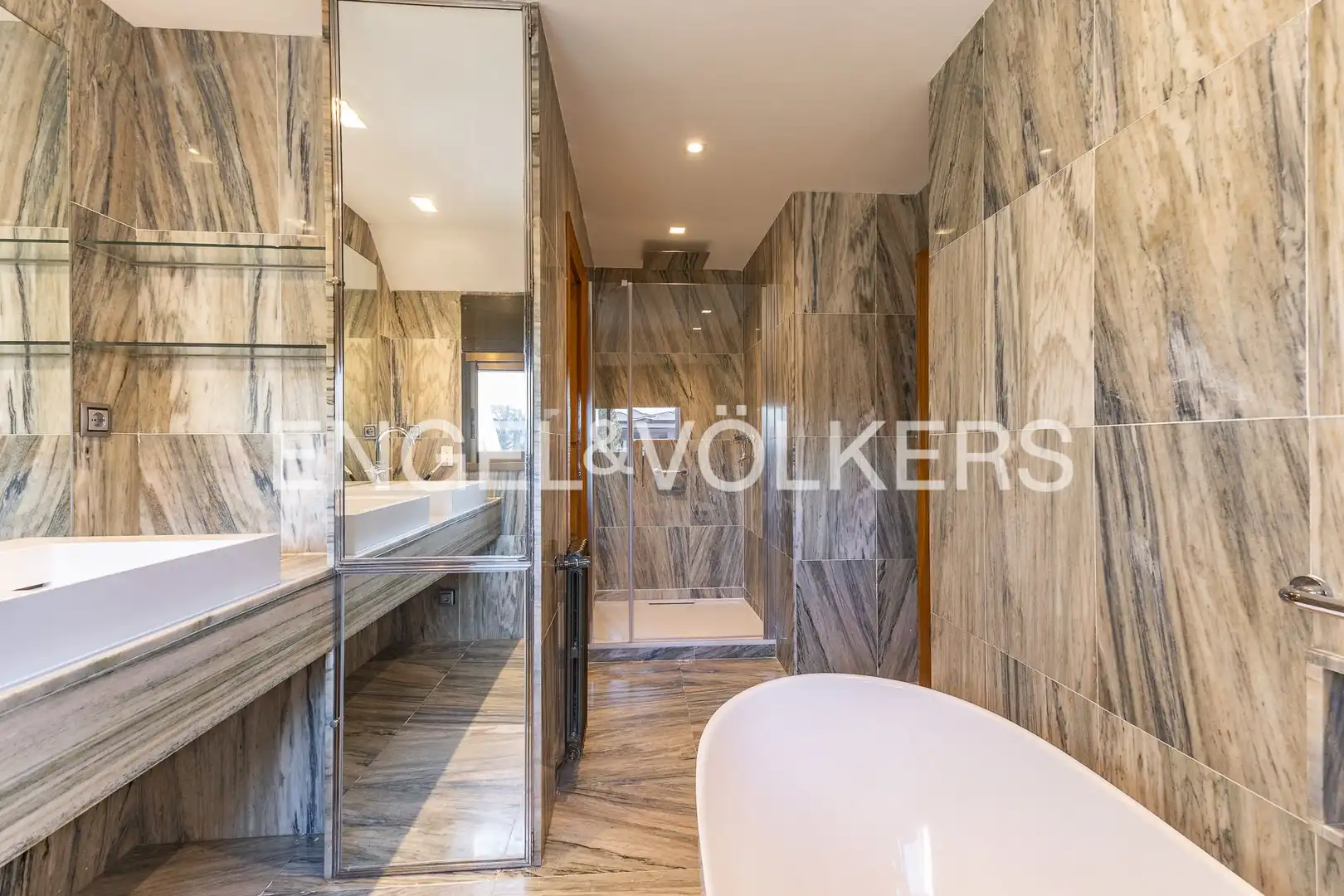 Baño de Casa o chalet de alquiler en Sant Cugat del Vallès con Calefacción, Jardín privado y Parquet